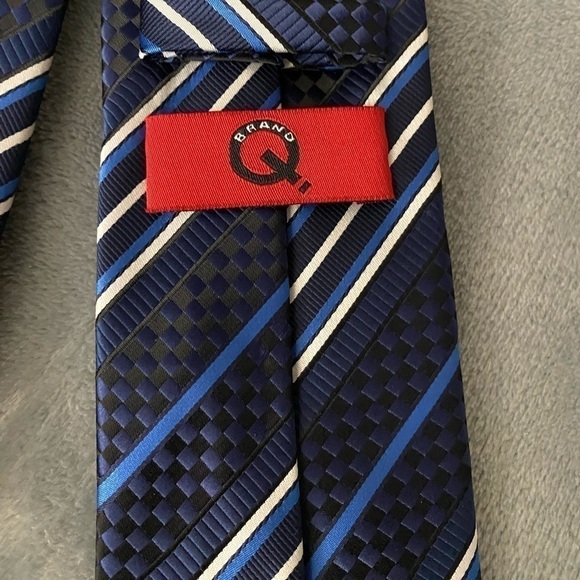 Men’s Tie 100% Micro-Fiber Brand Q - Picture 3 of 7